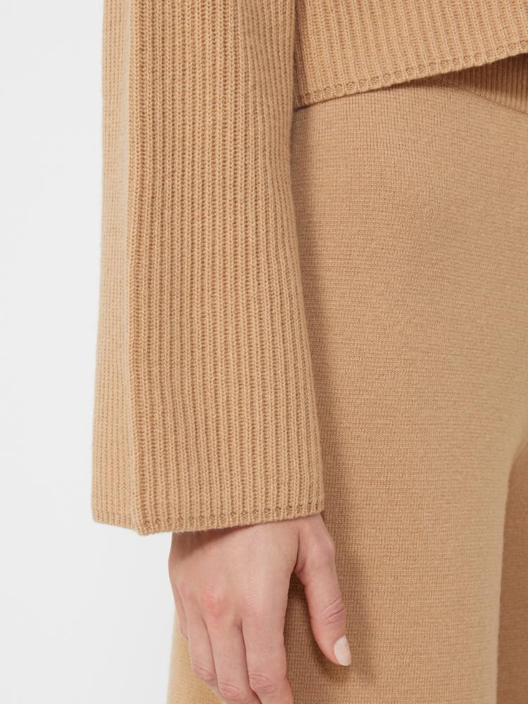 - Max Mara
