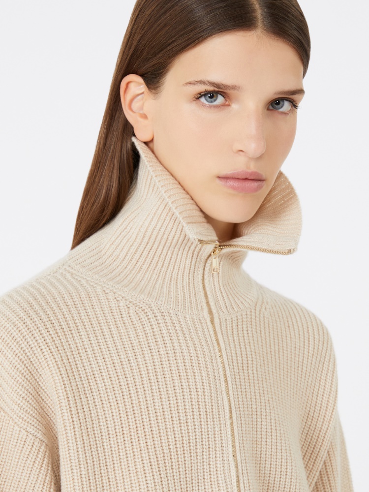  - Max Mara