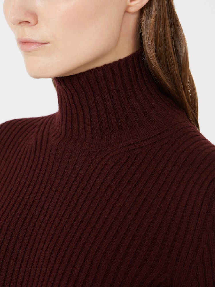  - Max Mara