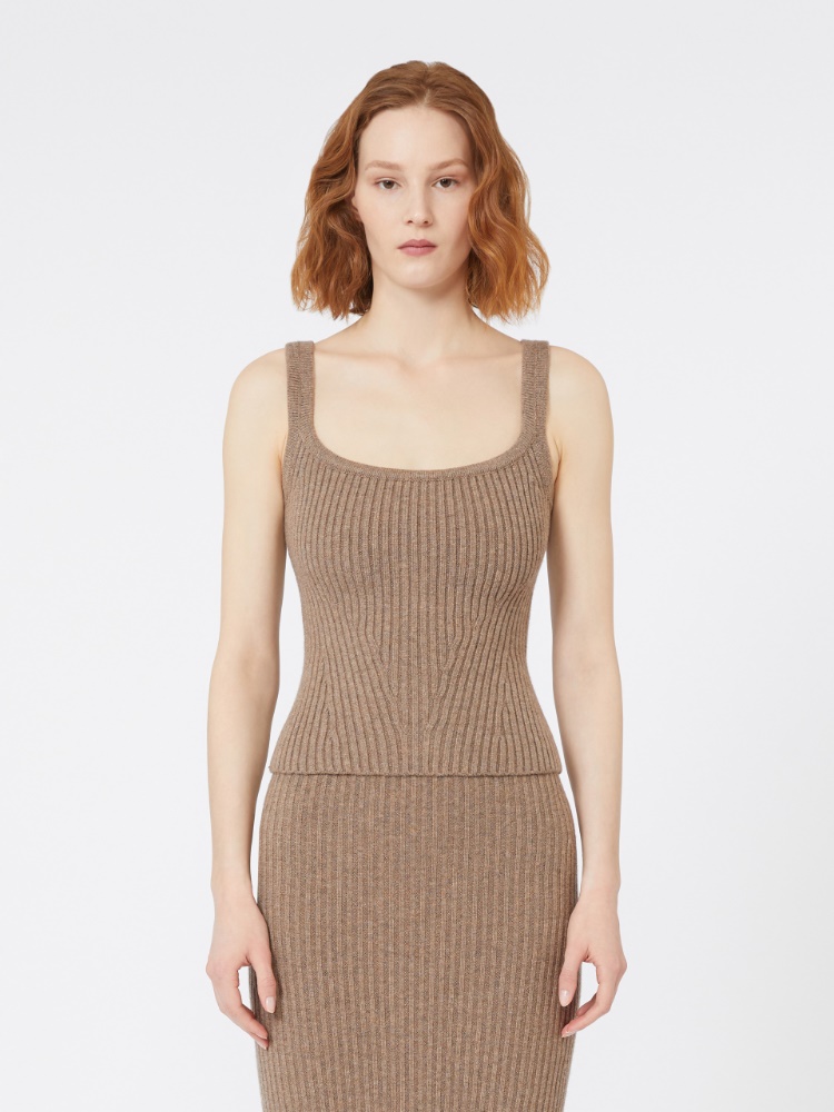  - Max Mara