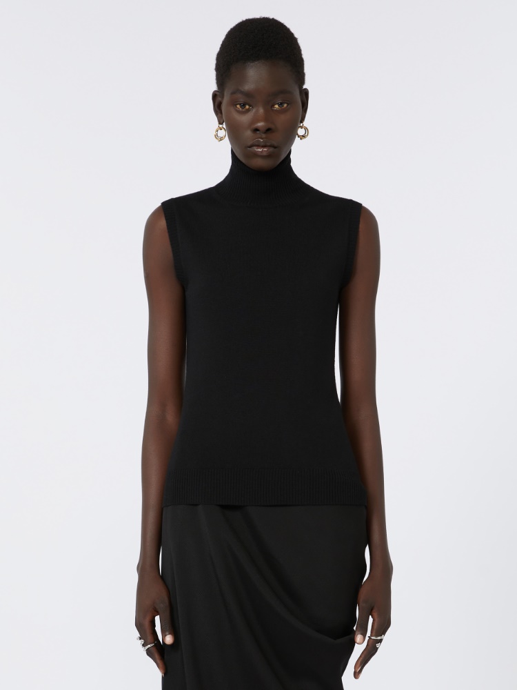  - Max Mara
