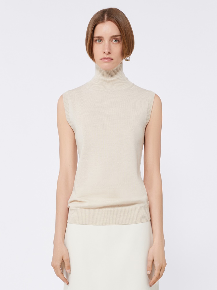  - Max Mara