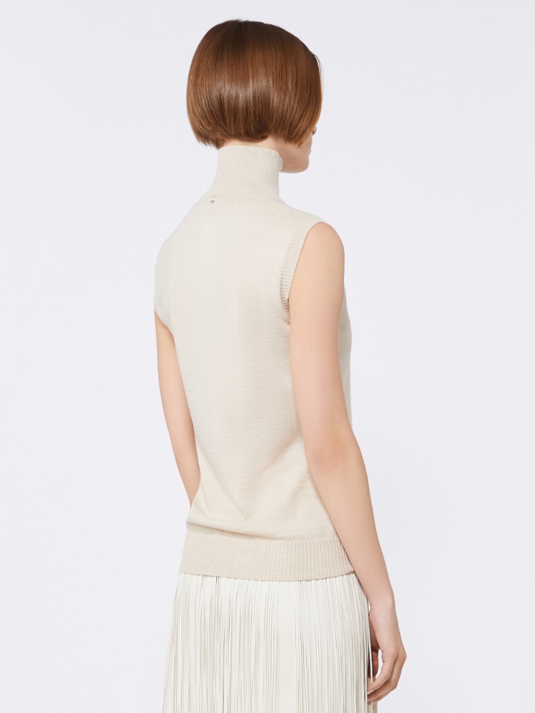  - Max Mara