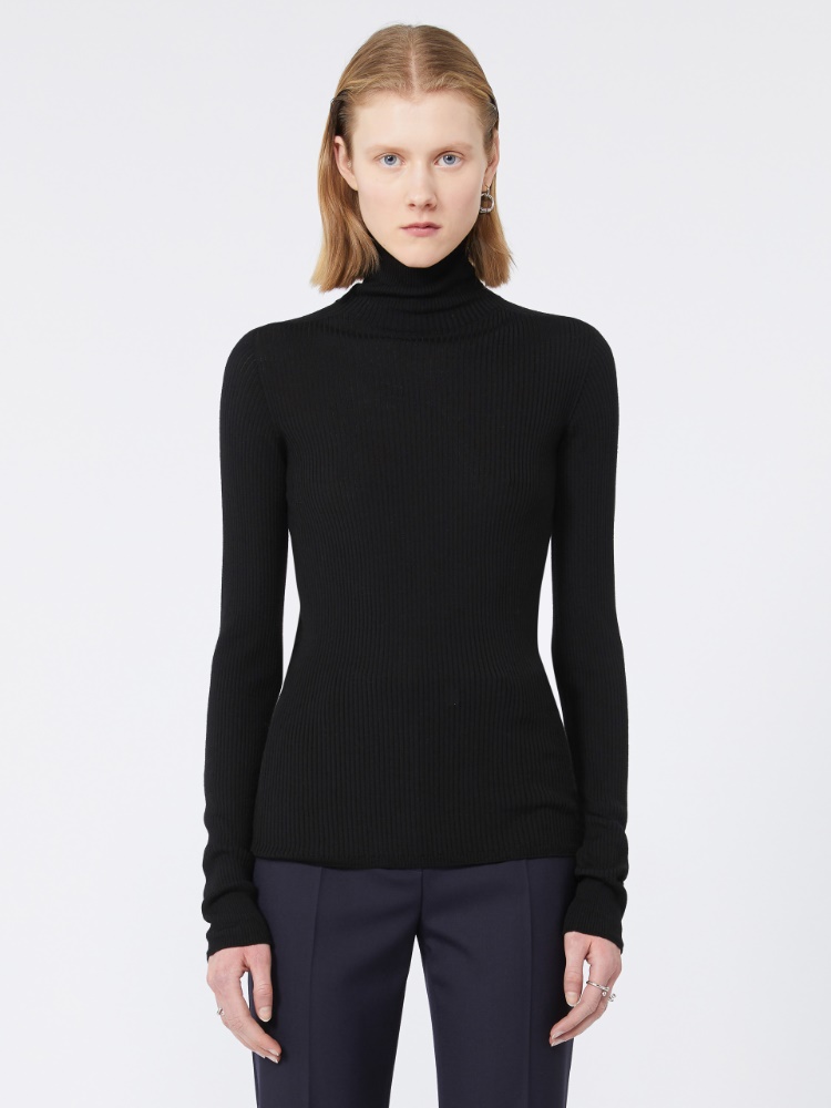 - Max Mara