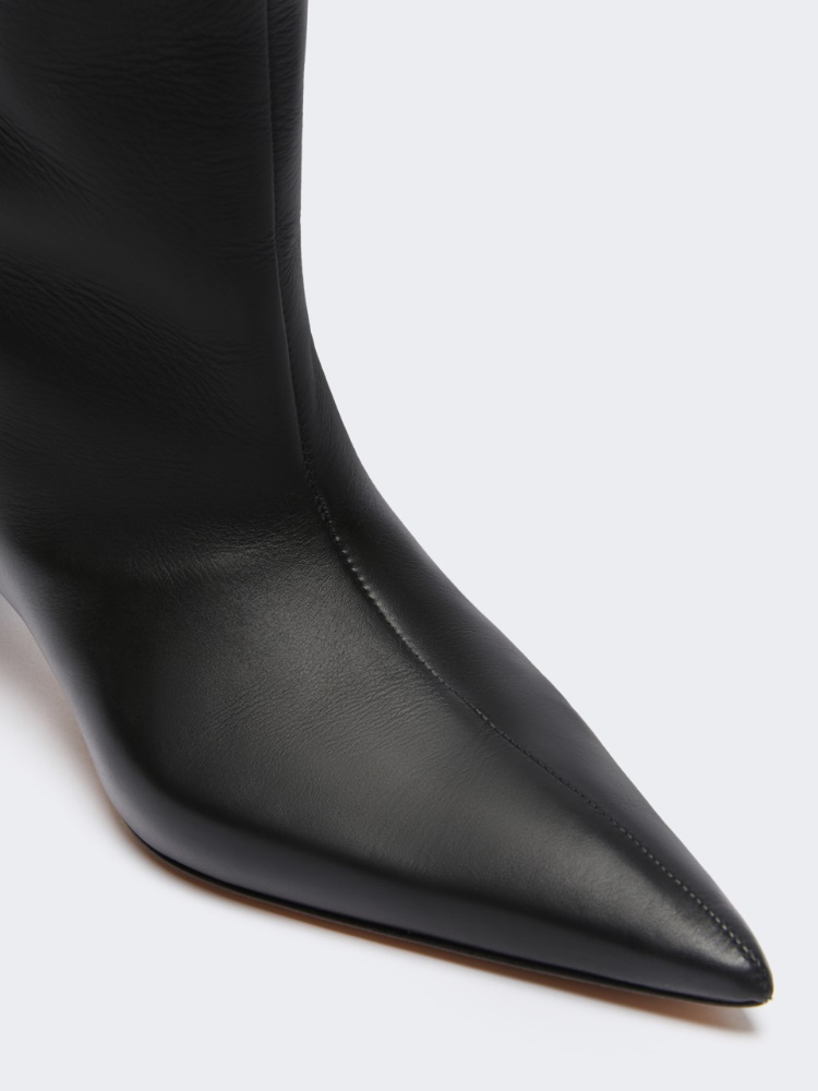  - Max Mara