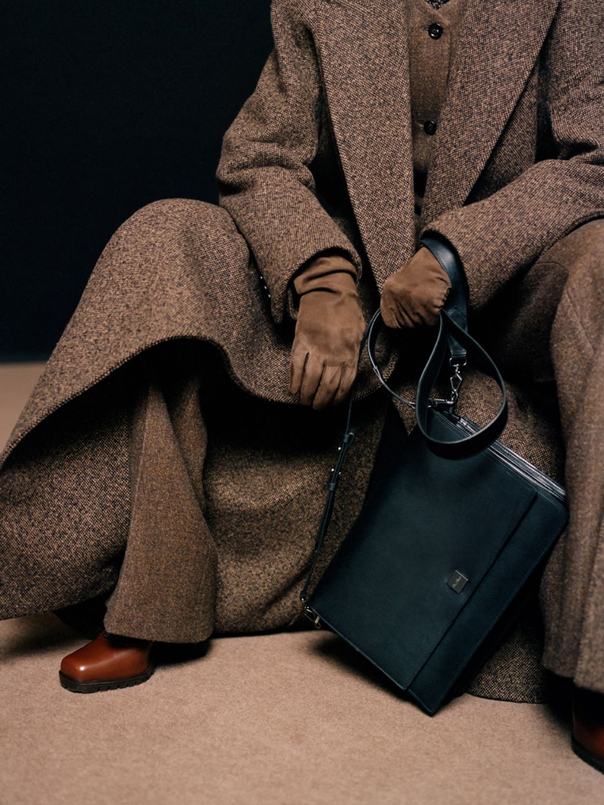 Medium crossbody bag in leather - BLACK - Max Mara