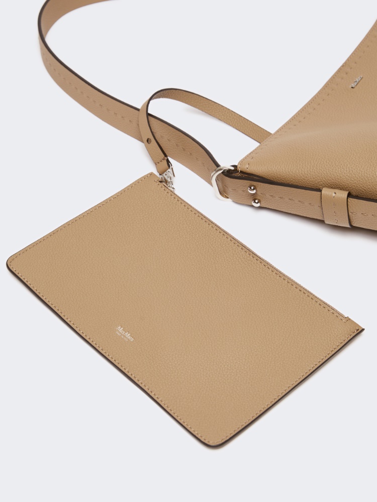 Medium Archetipo leather bag, mud | 