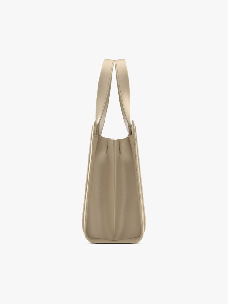  - Max Mara