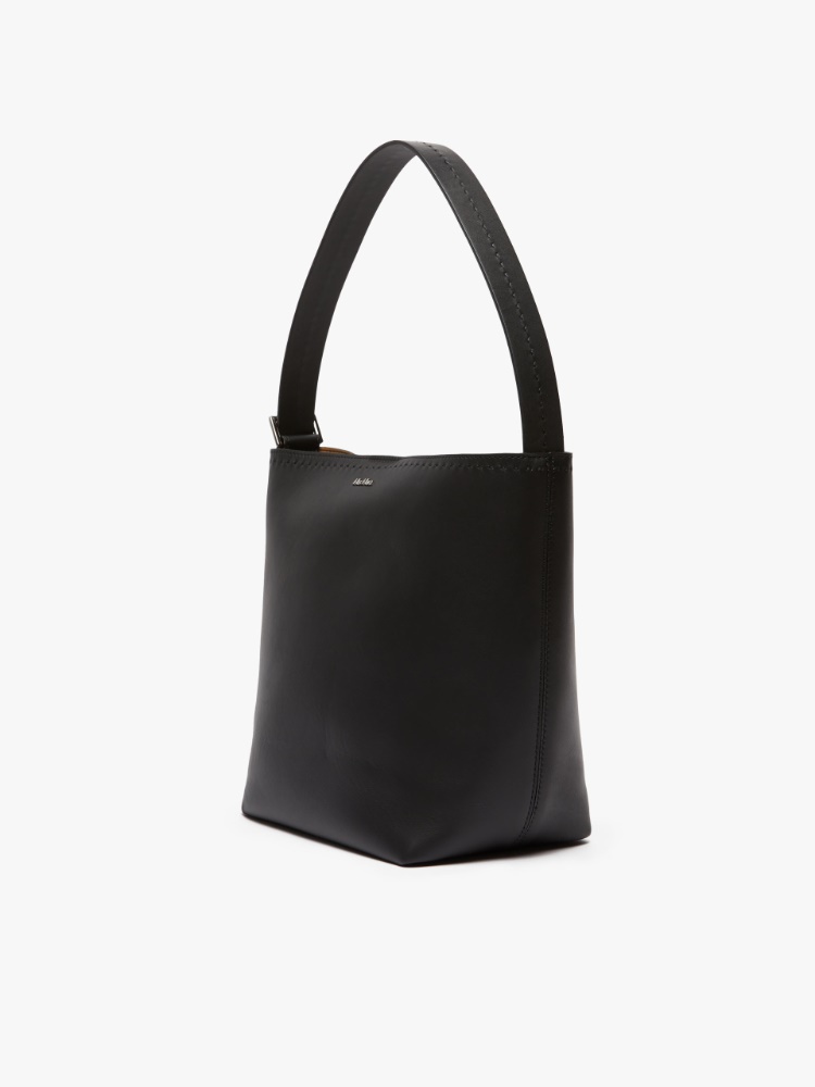 【新作】Max Mara☆Archetipo アルケティポ カーフレザーバッグ マックスマーラが新たなベーシックスタイルを提案。新シリーズ