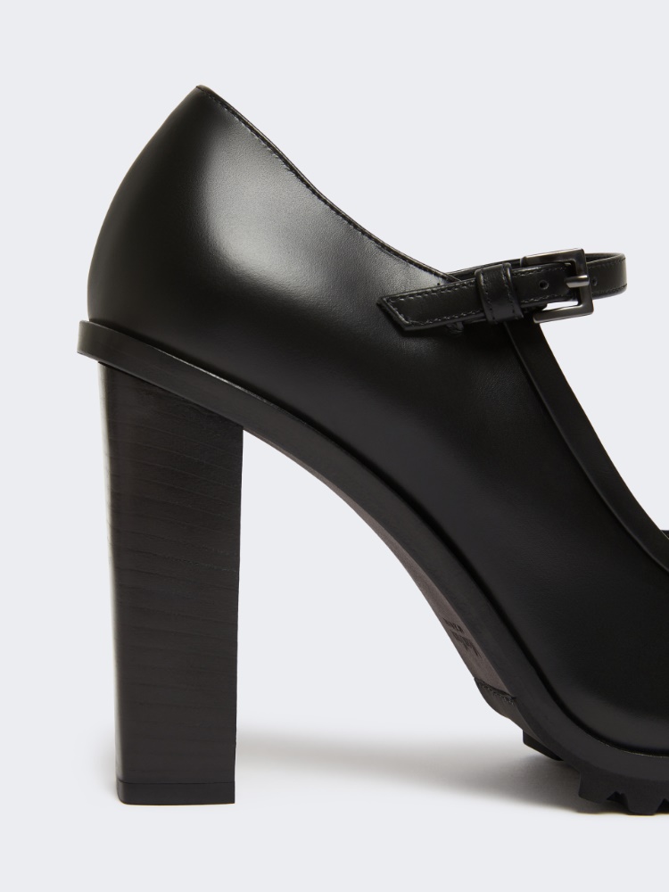 - Max Mara