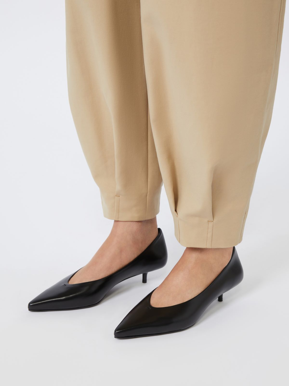 Kitten-heel leather court shoes - BLACK - Max Mara - 12