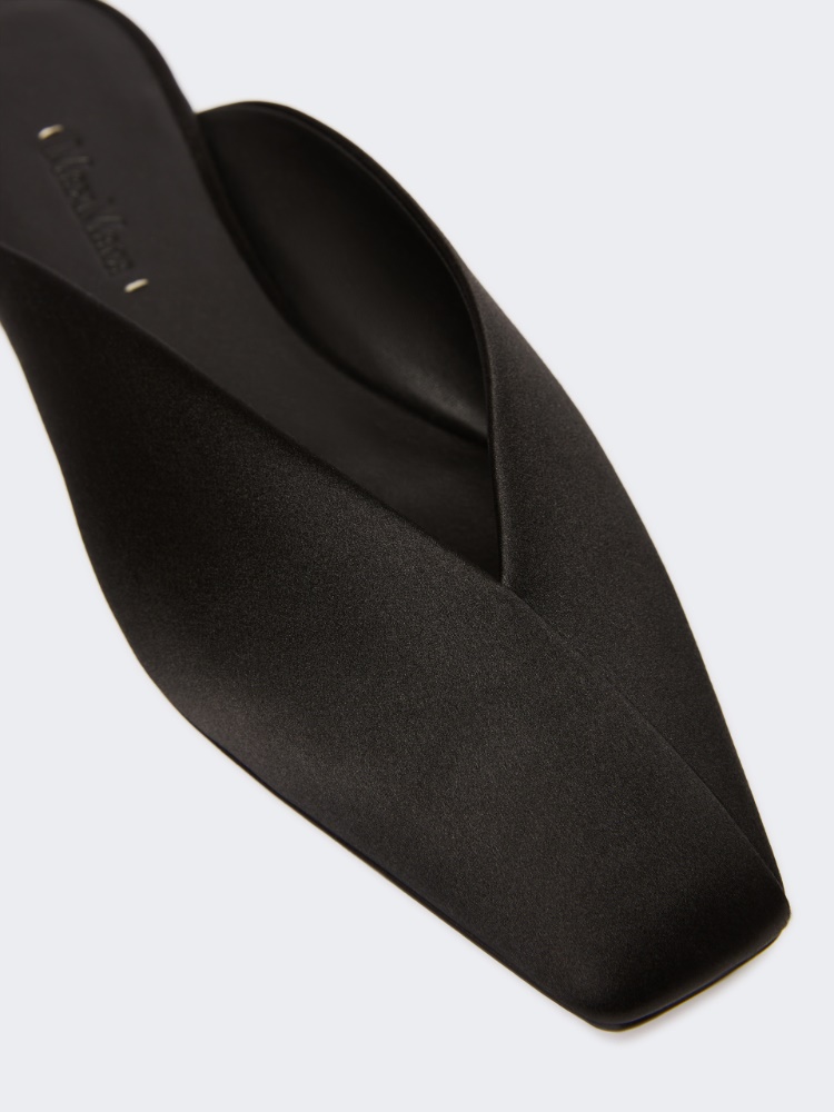  - Max Mara
