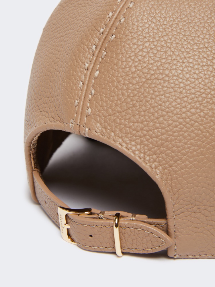  - Max Mara