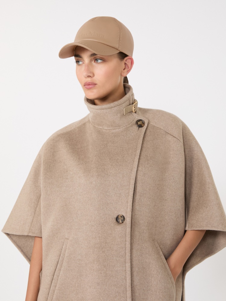 ハット MAX MARA Woman Hat Beige 2514571041600 003 Max Mara Women's' Paper Yarn Hat in Black | LN-CC®