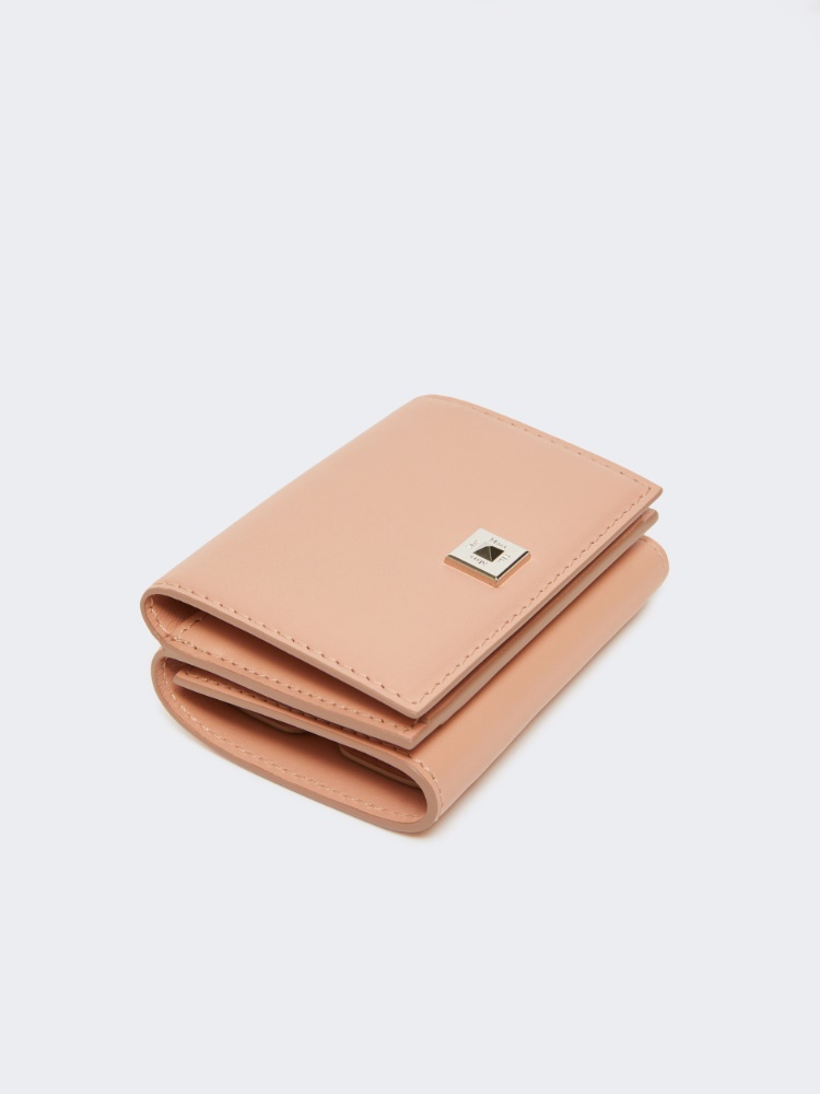  - Max Mara