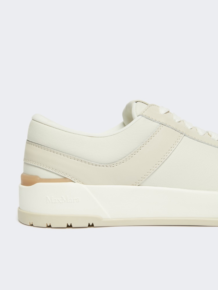  - Max Mara