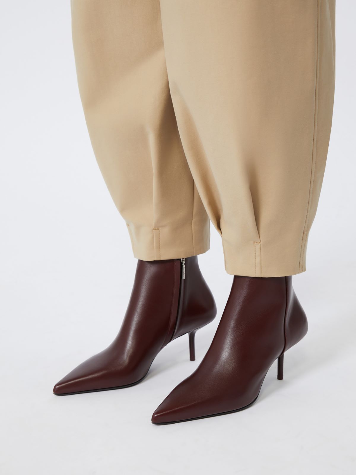 Stivaletto in pelle con zip - BORDEAUX - Max Mara