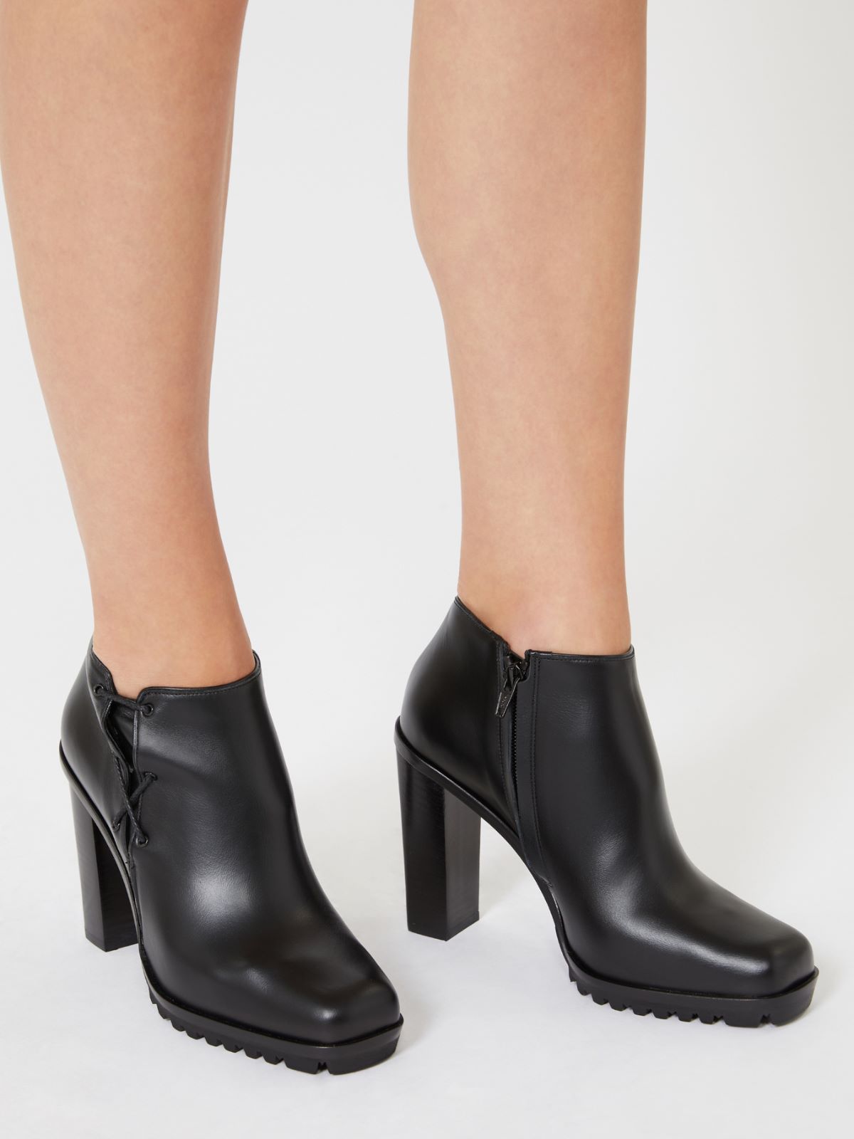 Bootie in pelle liscia