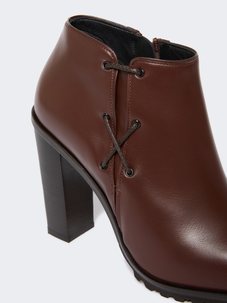  - Max Mara
