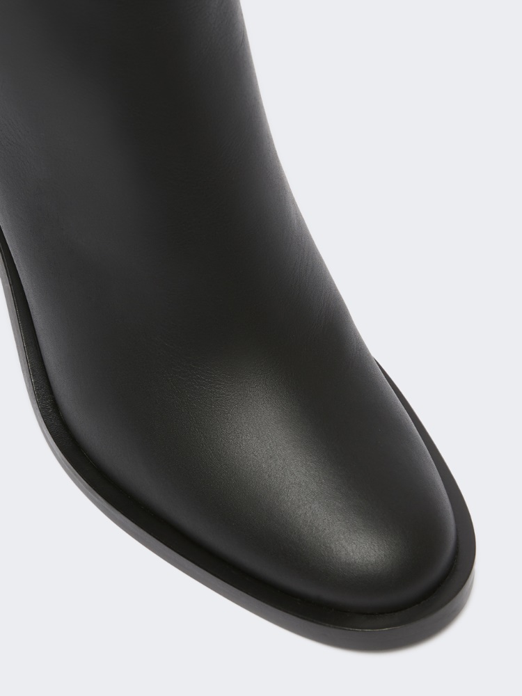  - Max Mara