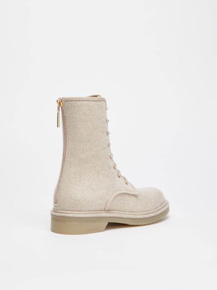 直営♪Max Mara Accessori レースアップ アンクルブーツBAKERZIP Combat boots in pure cashmere, beige | 