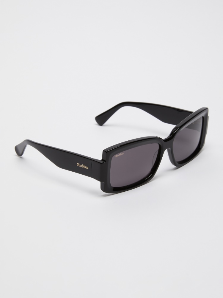 - Max Mara