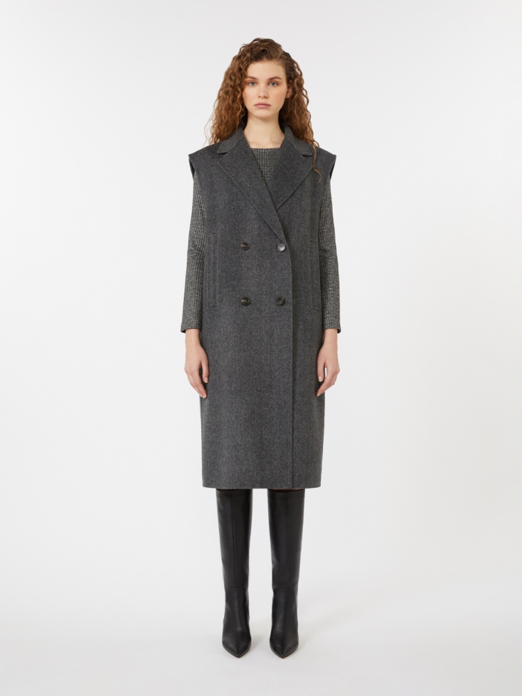 美品✨ MaxMara サイズ40 高級バージンウール 2wayダッフルコート 美品✨ MaxMara サイズ40 高級バージンウール 2wayダッフルコート