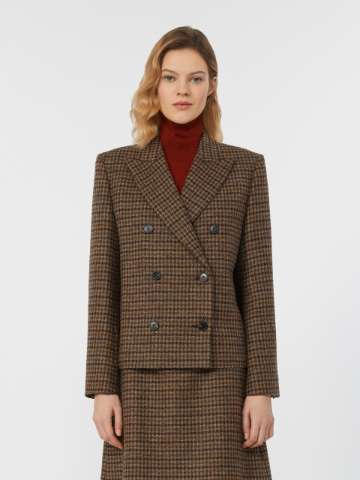 赤スカート革財布バッグパンツシャツジャケットにMAXMARAコート Red blazer | Max Mara