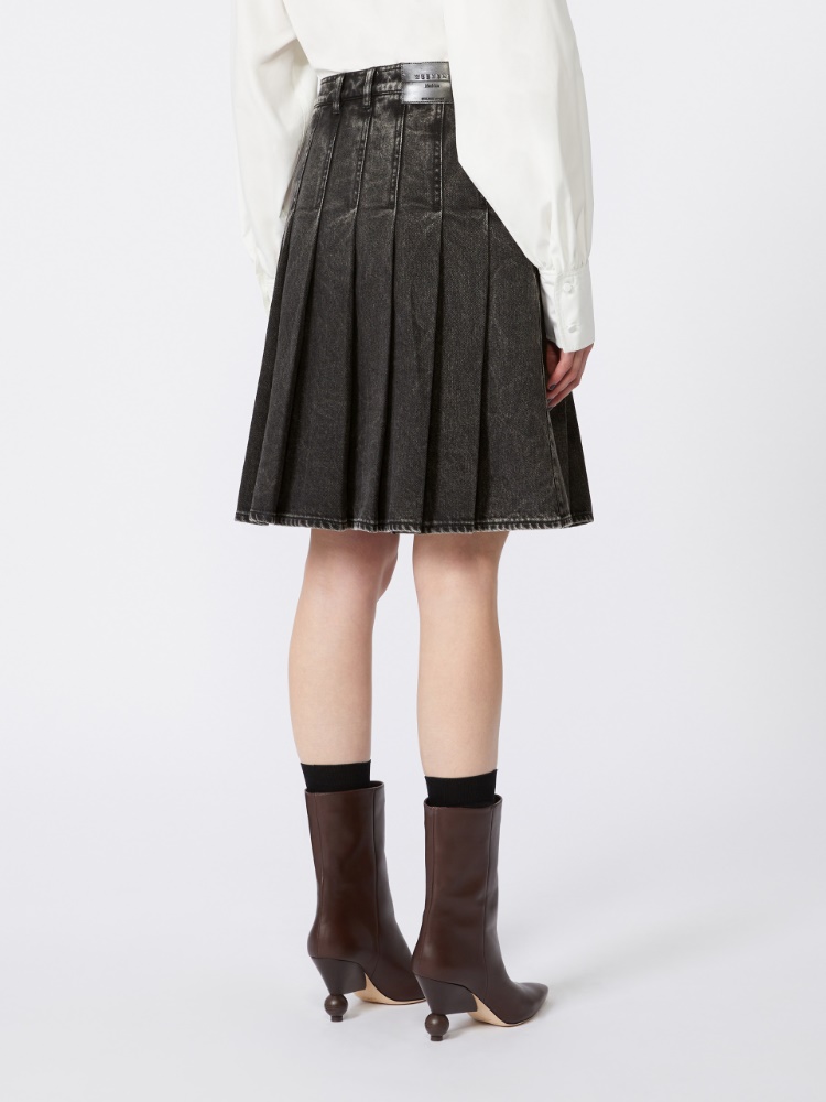  - Max Mara