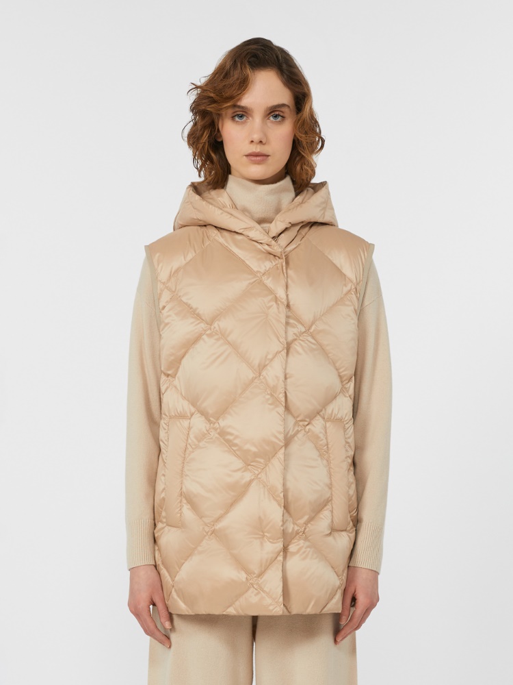  - Max Mara
