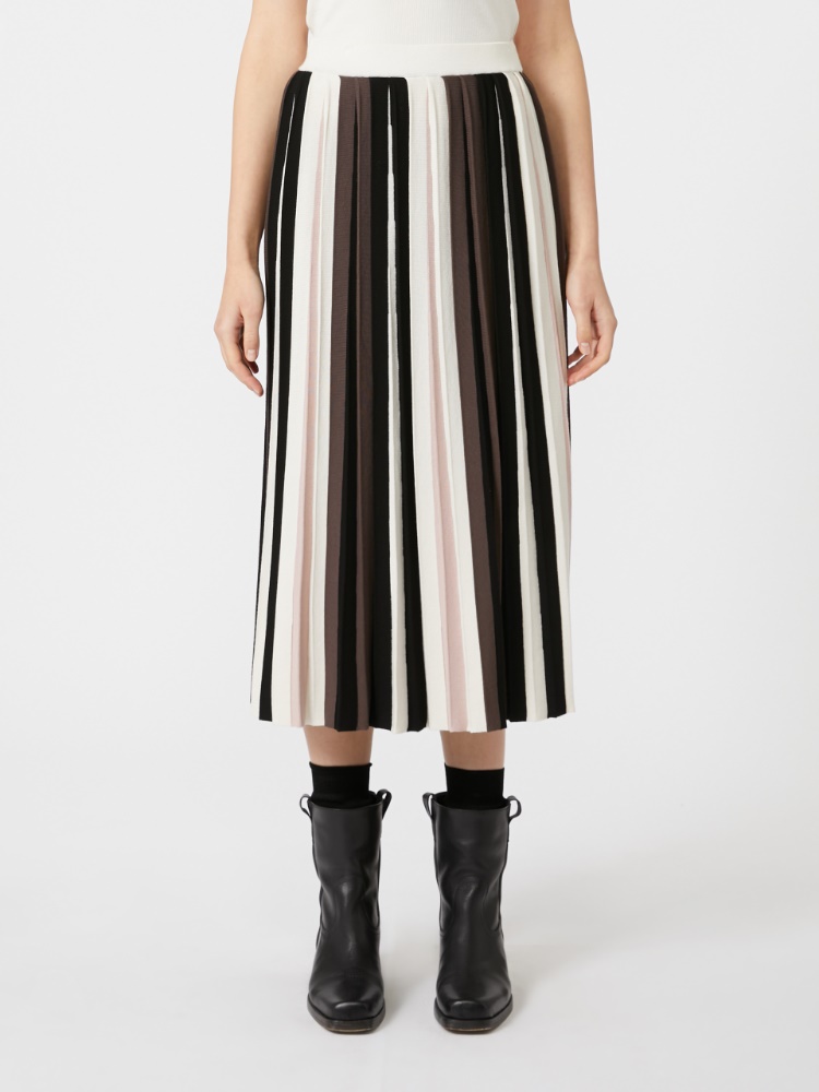 - Max Mara
