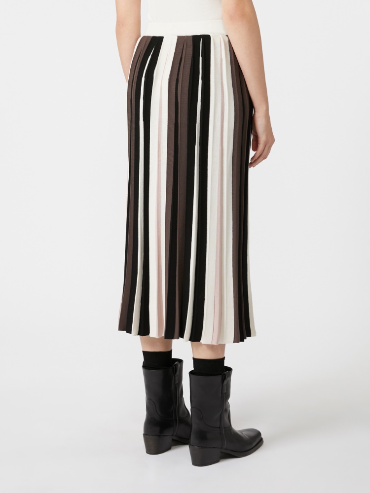  - Max Mara