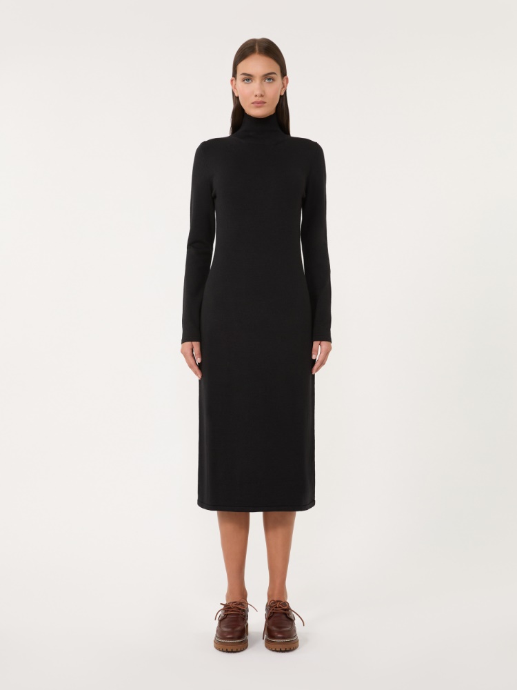  - Max Mara