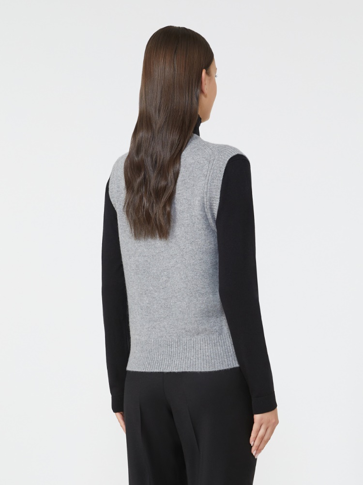 - Max Mara