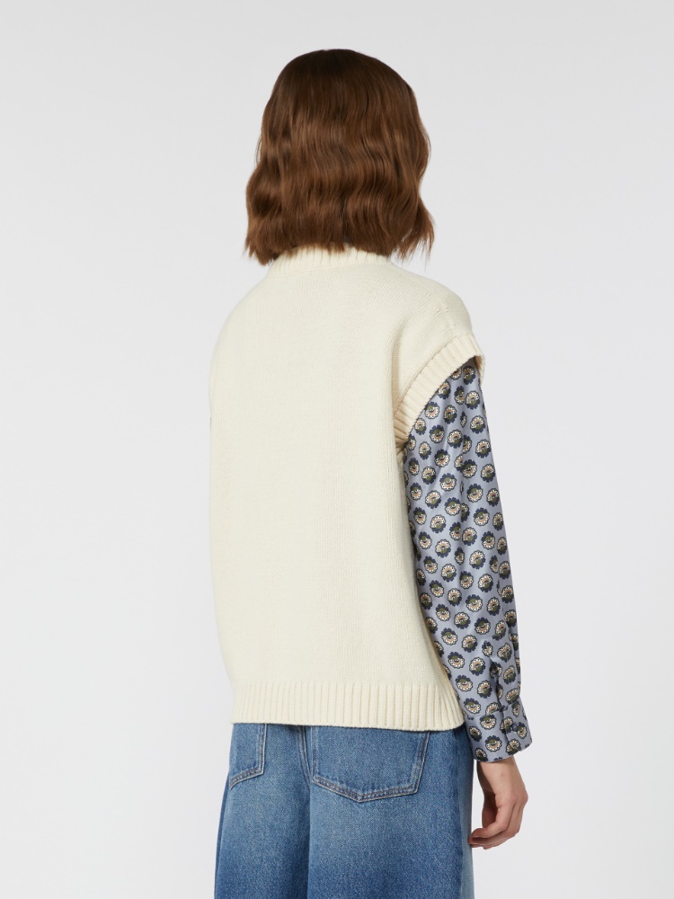  - Max Mara