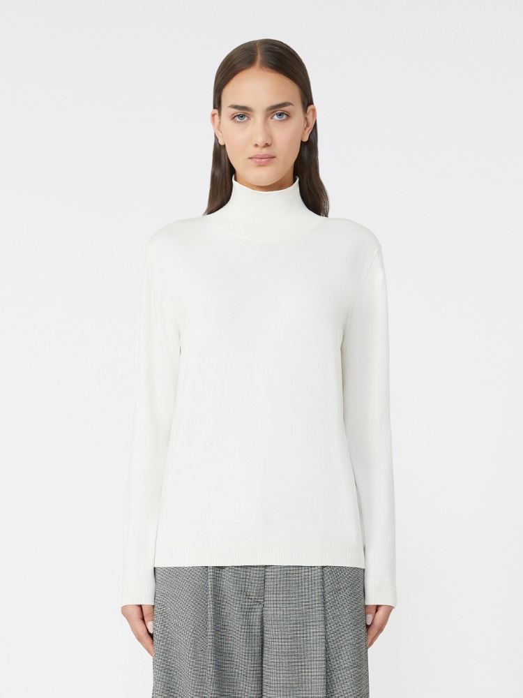- Max Mara
