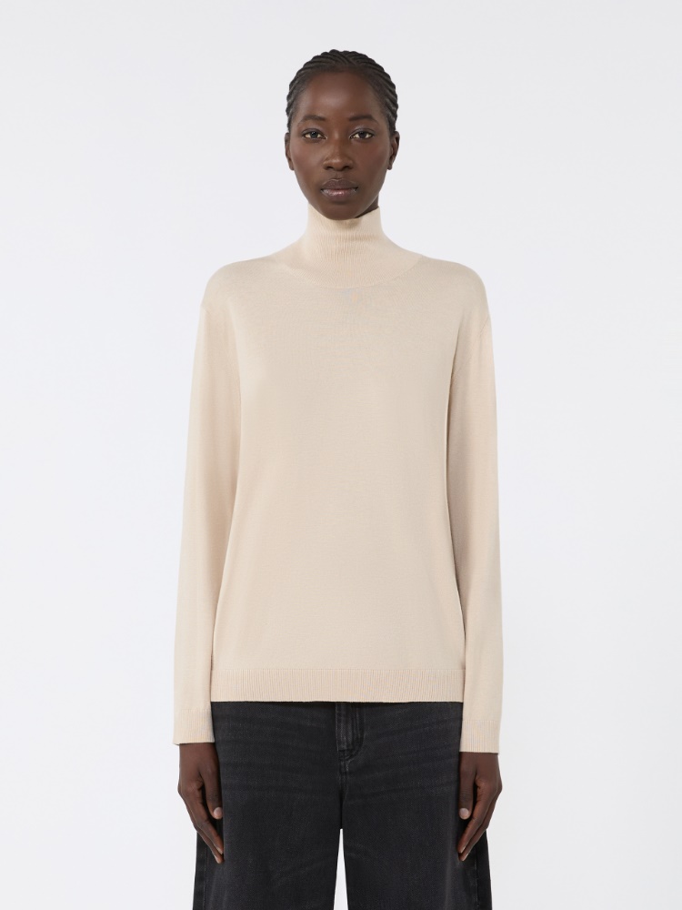  - Max Mara