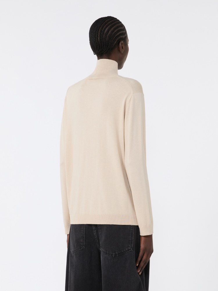  - Max Mara