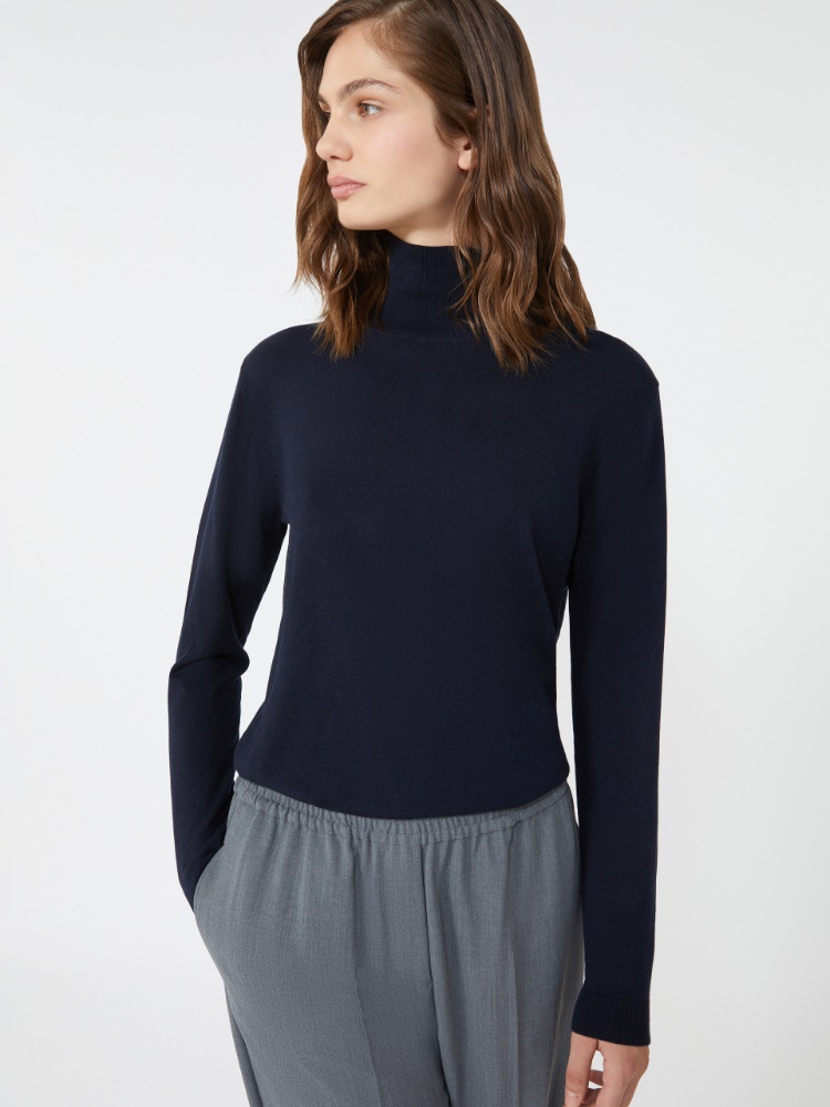- Max Mara