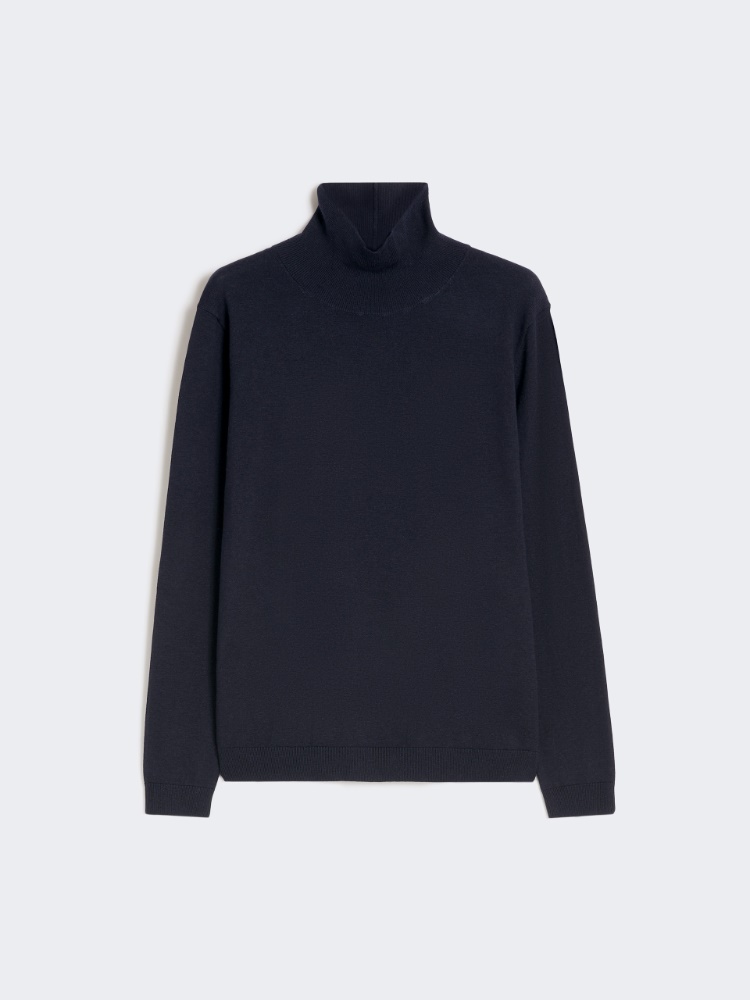- Max Mara