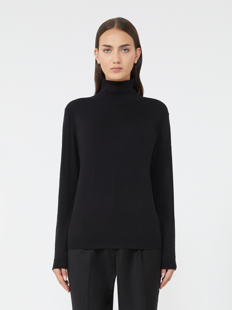 - Max Mara