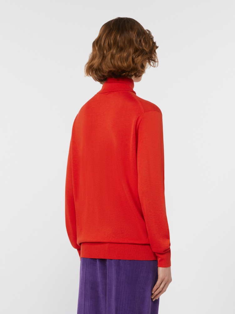  - Max Mara