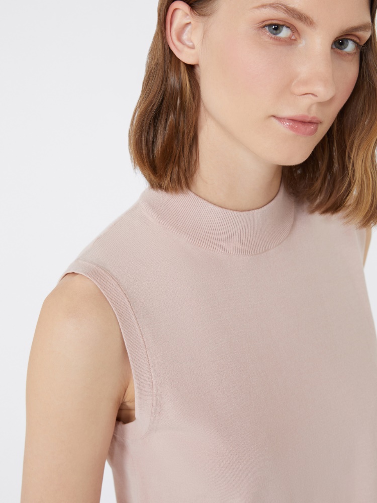  - Max Mara