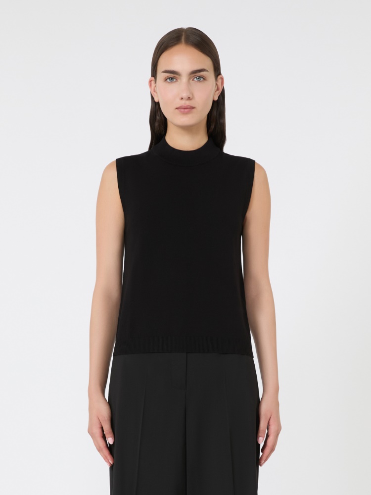  - Max Mara
