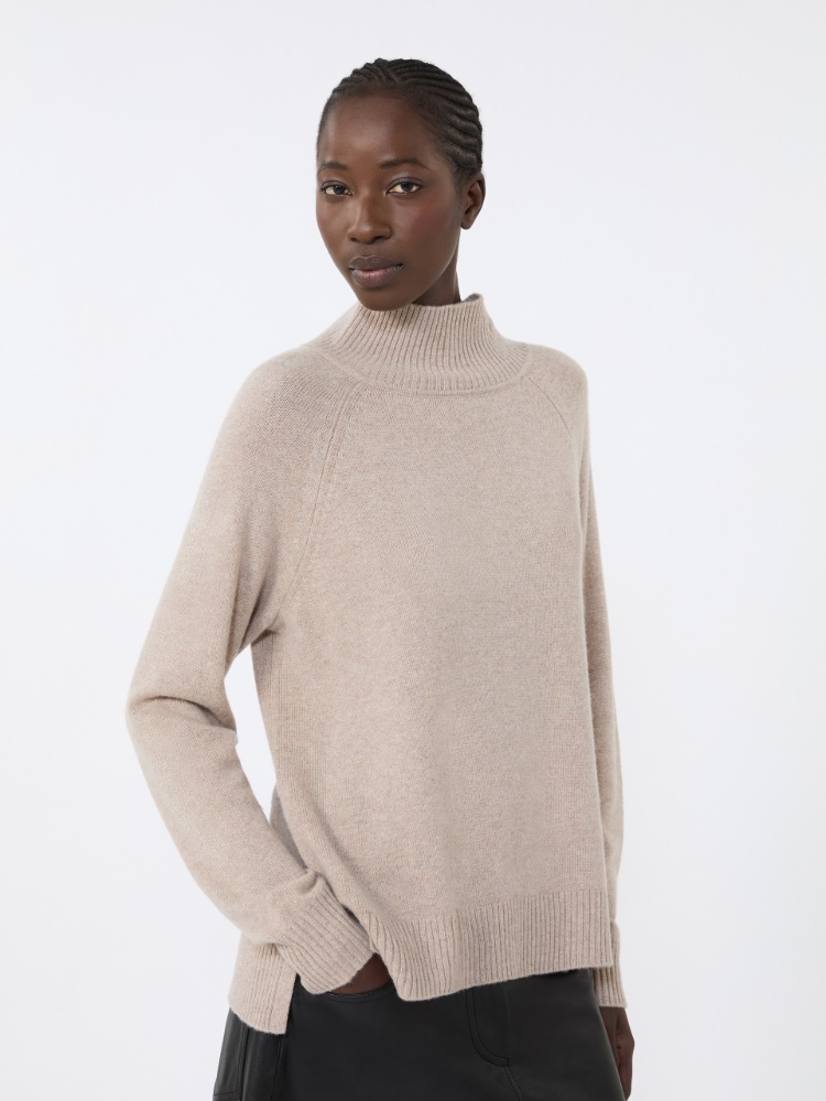  - Max Mara