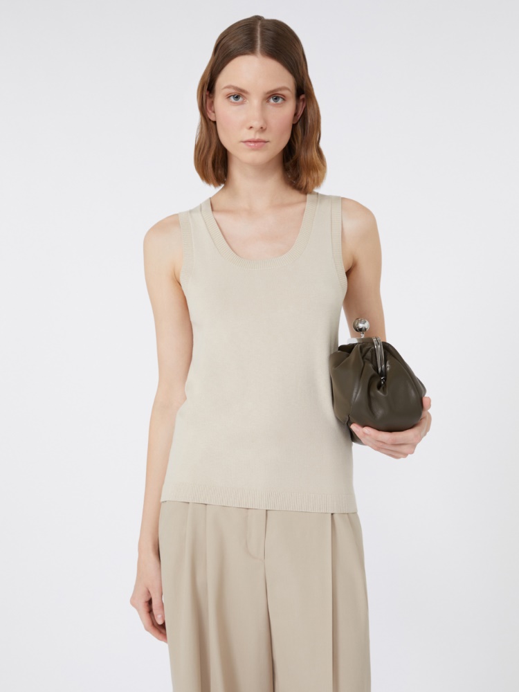  - Max Mara