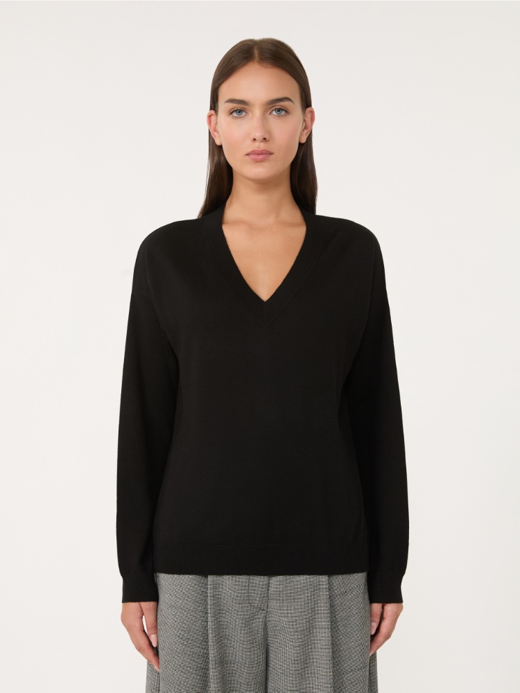 - Max Mara
