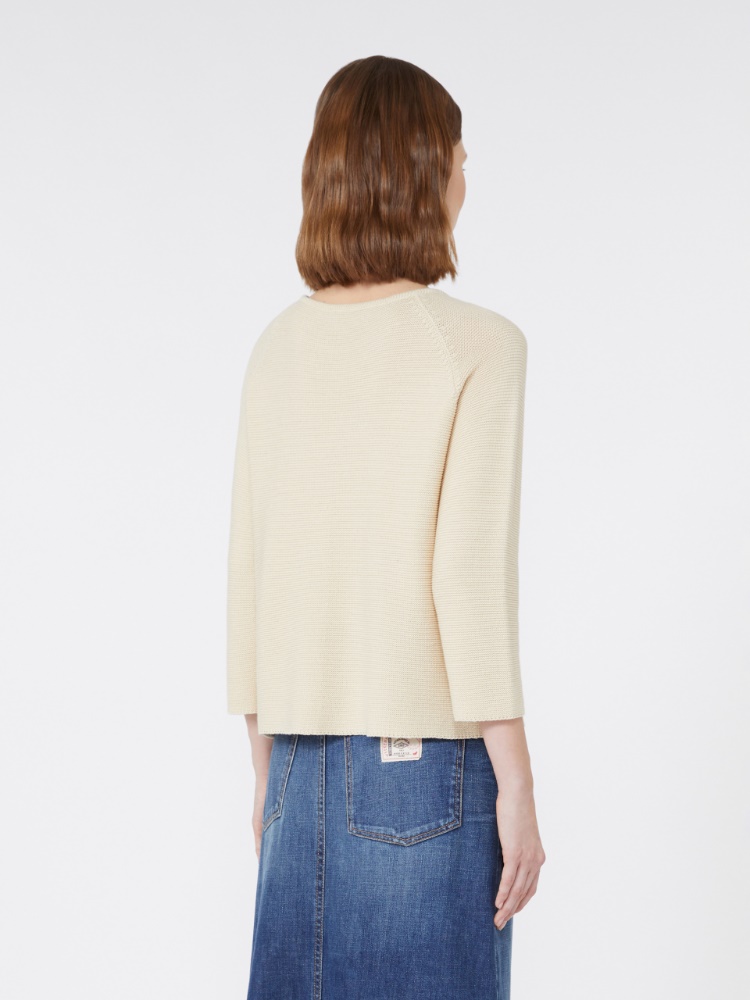 - Max Mara