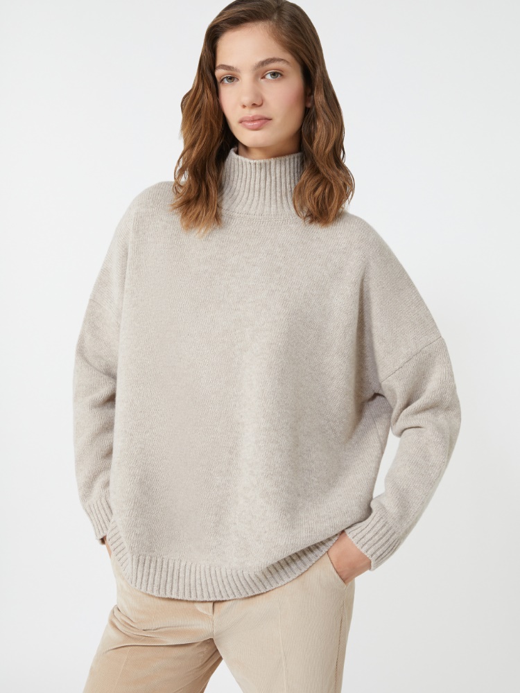- Max Mara