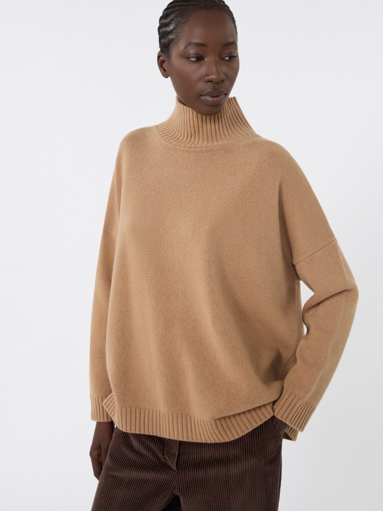  - Max Mara